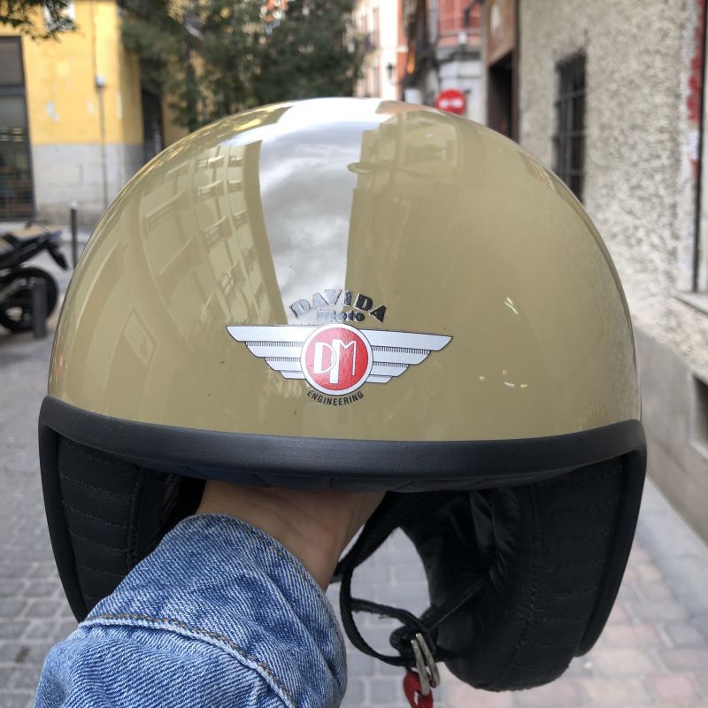 Tienda de accesorios para moto y equipamientos para en Madrid | Motos Mazarías